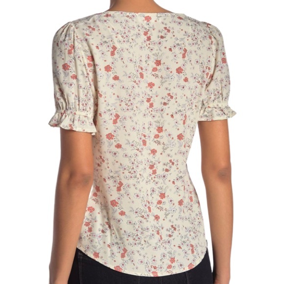short sleeve blouse, puffed sleeves, floral ditzy print, lightweight very pretty - Picture 2 of 14